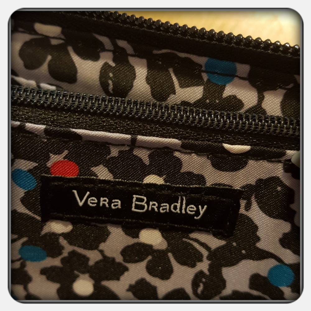 Vera Bradley RFID Wristlet Winter Patchwork - Picture 8 of 8